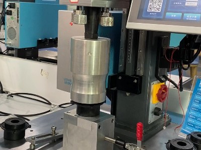 超聲波焊接車門把手內(nèi)襯：以科技之力重塑汽車內(nèi)飾品質(zhì)